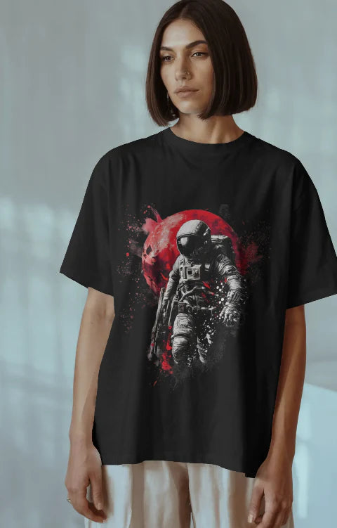 Lunar Wolf Oversized T-Shirt – Howl in Cozy Style!